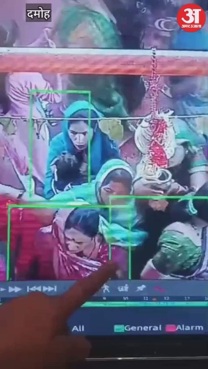 Damoh News: Mangalsutra stolen from the neck of two women in Devi temple