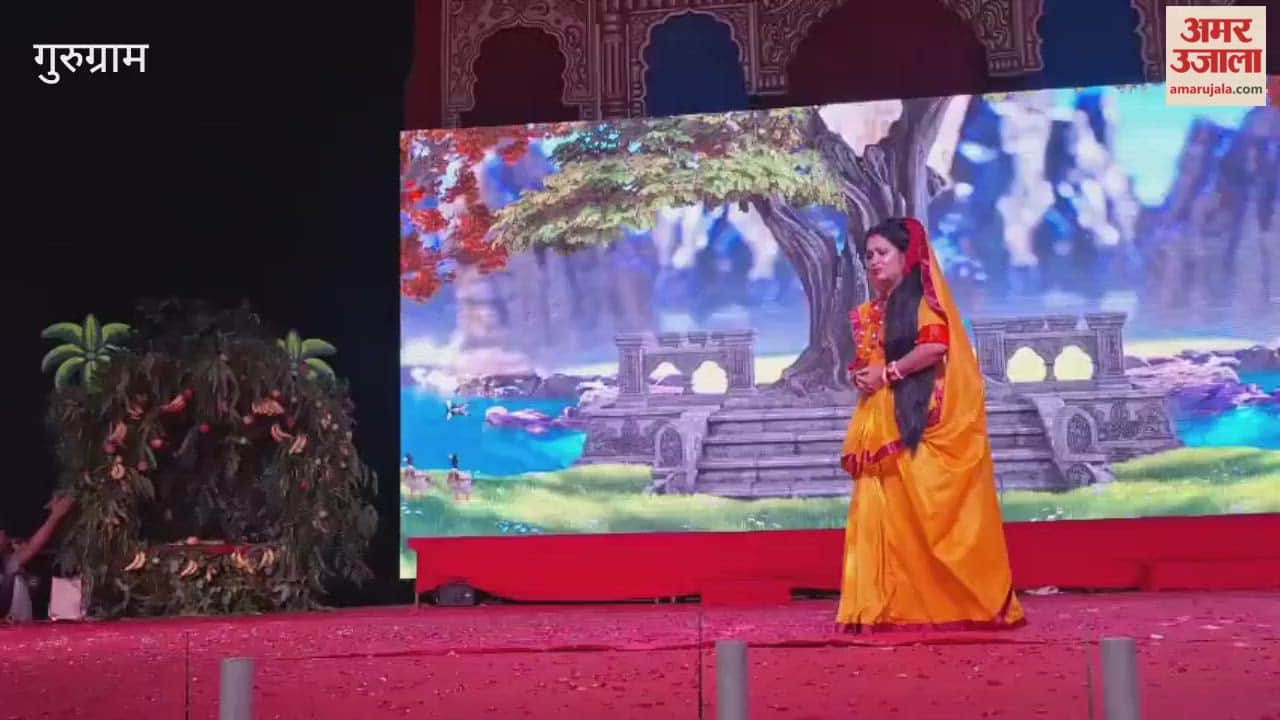 Hanuman finds Sita in Ramlila