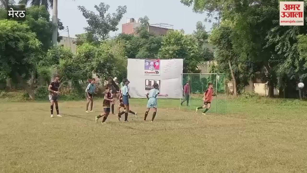 Meerut: Football tournament organised at Kanohar Lal