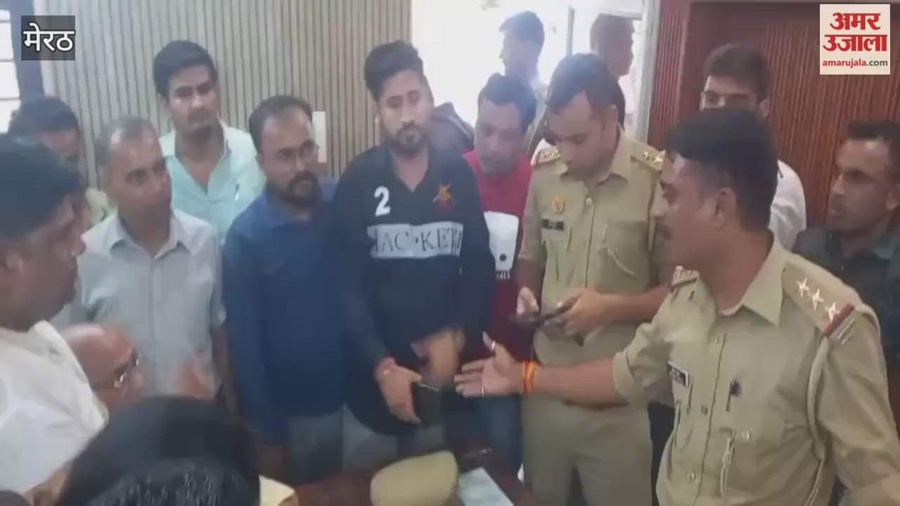 Meerut: Police slaps BJP worker, BJP workers create ruckus in police station