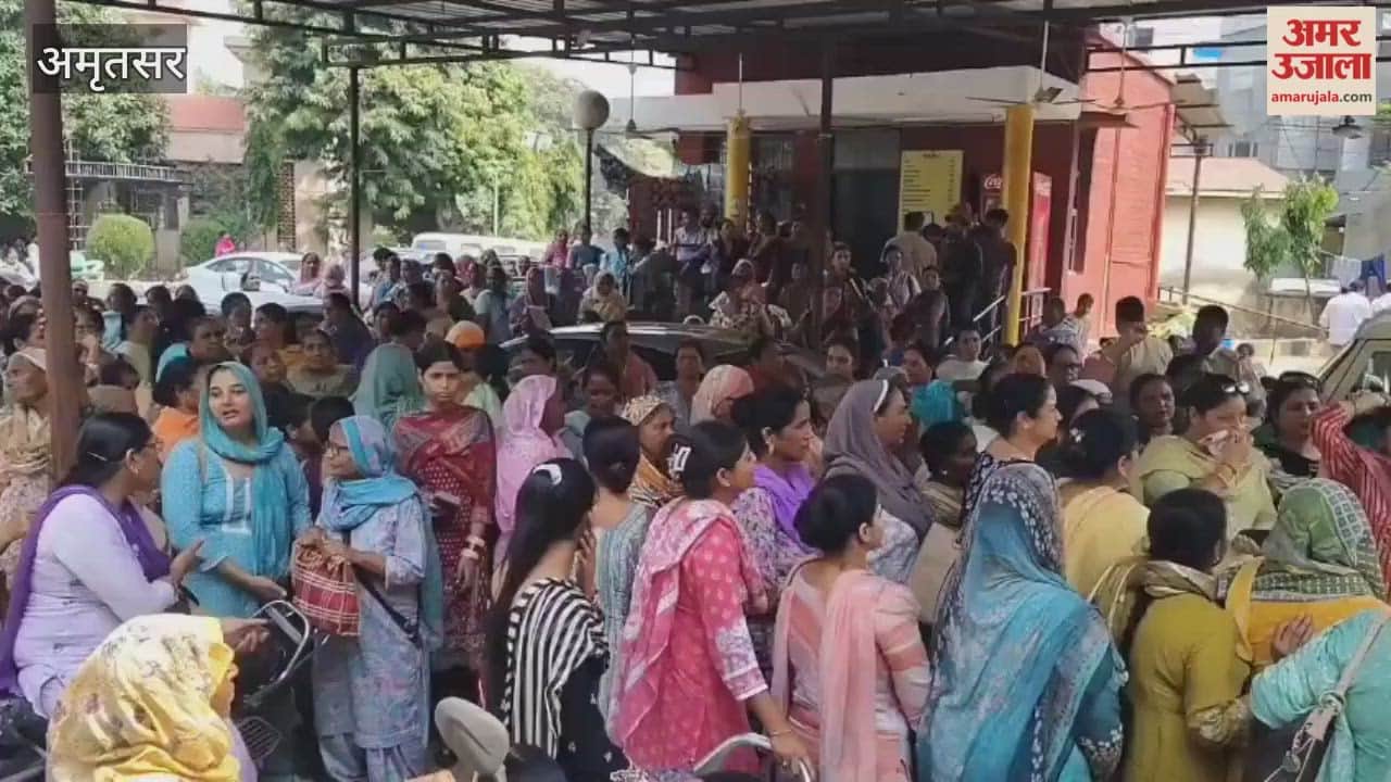 Asha workers protest in Amritsar