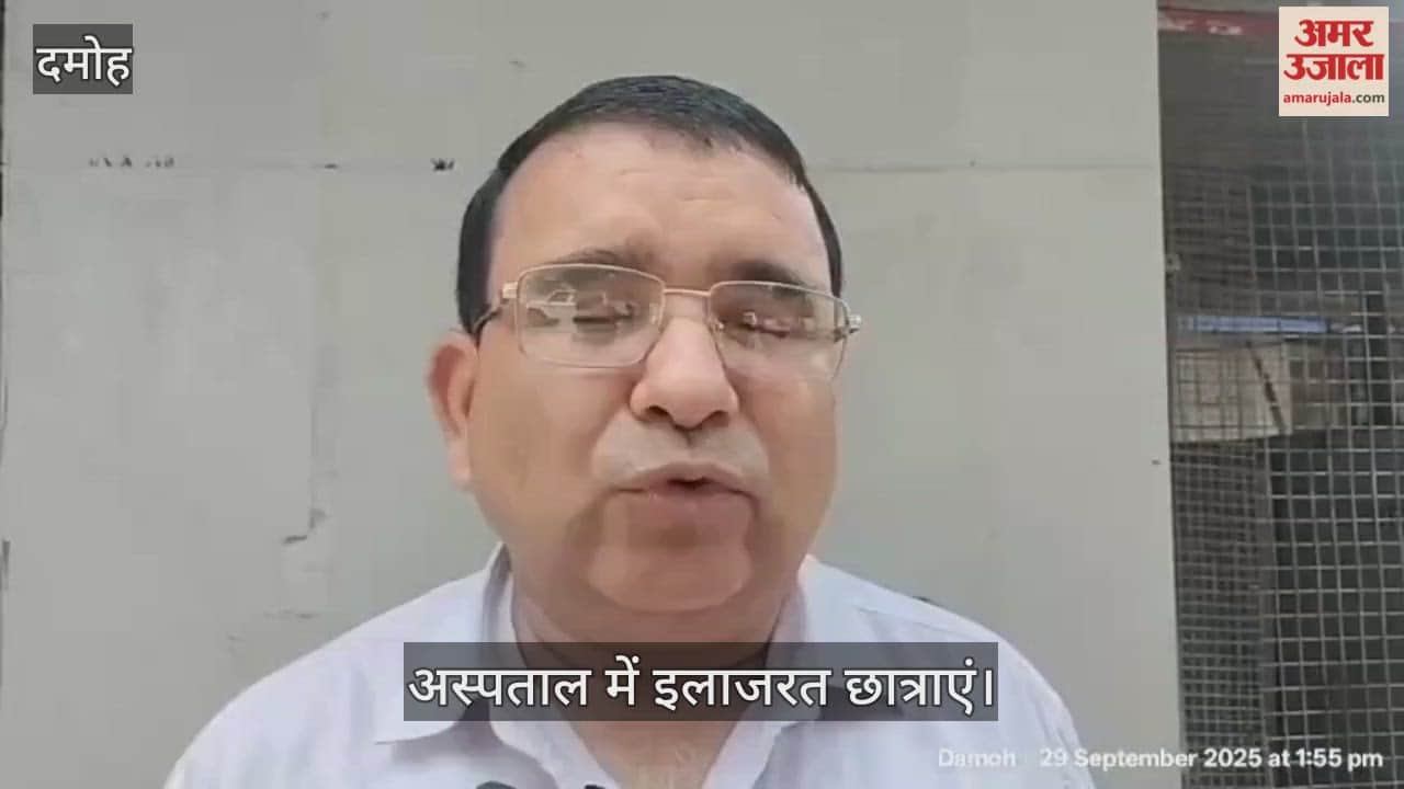 Auto carrying girl students overturned, one student died