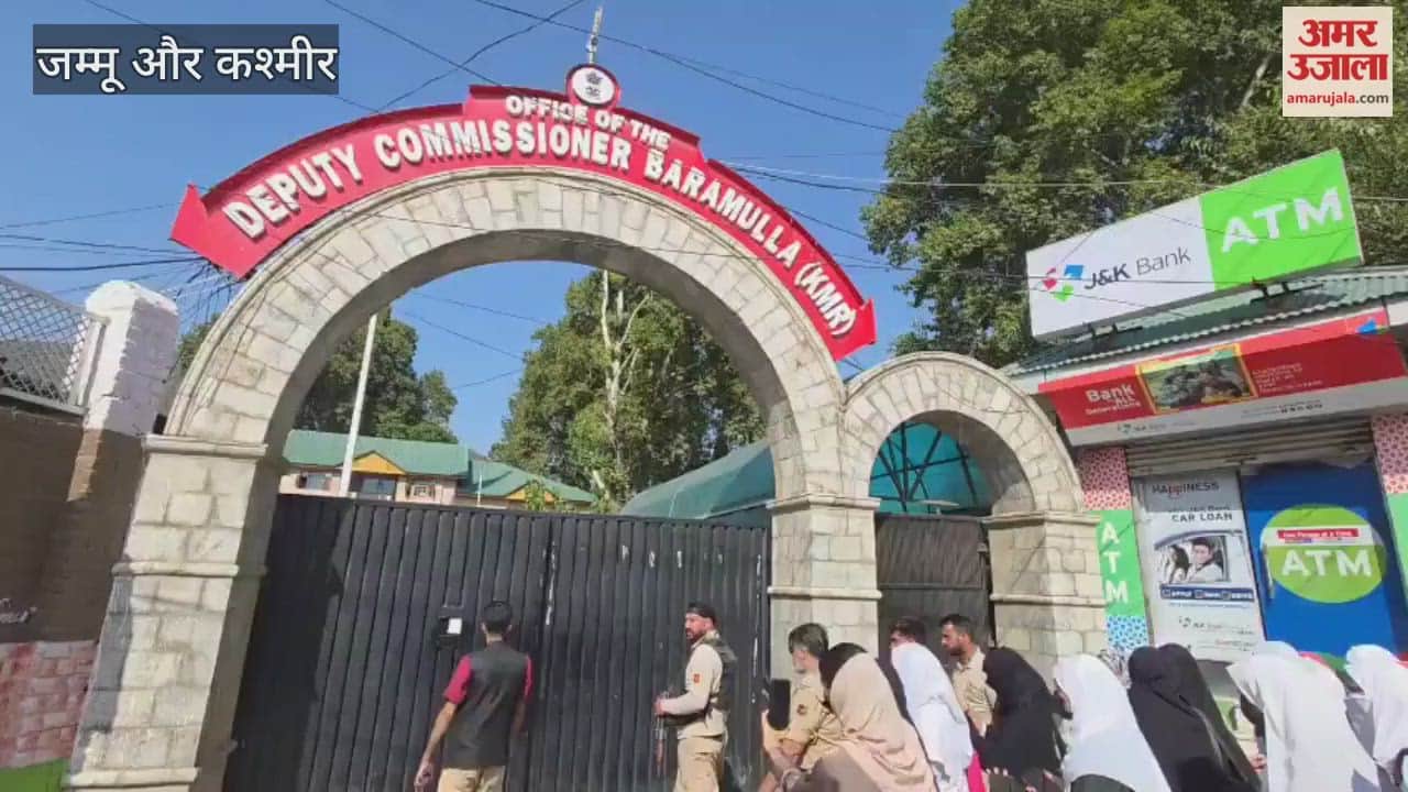 Nursing Students Protest Withdrawal of INC Recognition in Baramulla