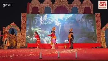 Kolkata artistes perform in a spectacular performance at the Shri Baba Hardeva Ramlila