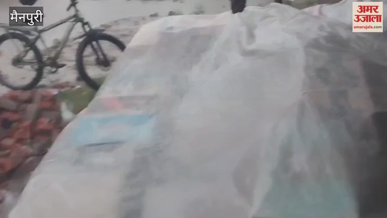 Rain in Kishani of Mainpuri, waterlogging on roads