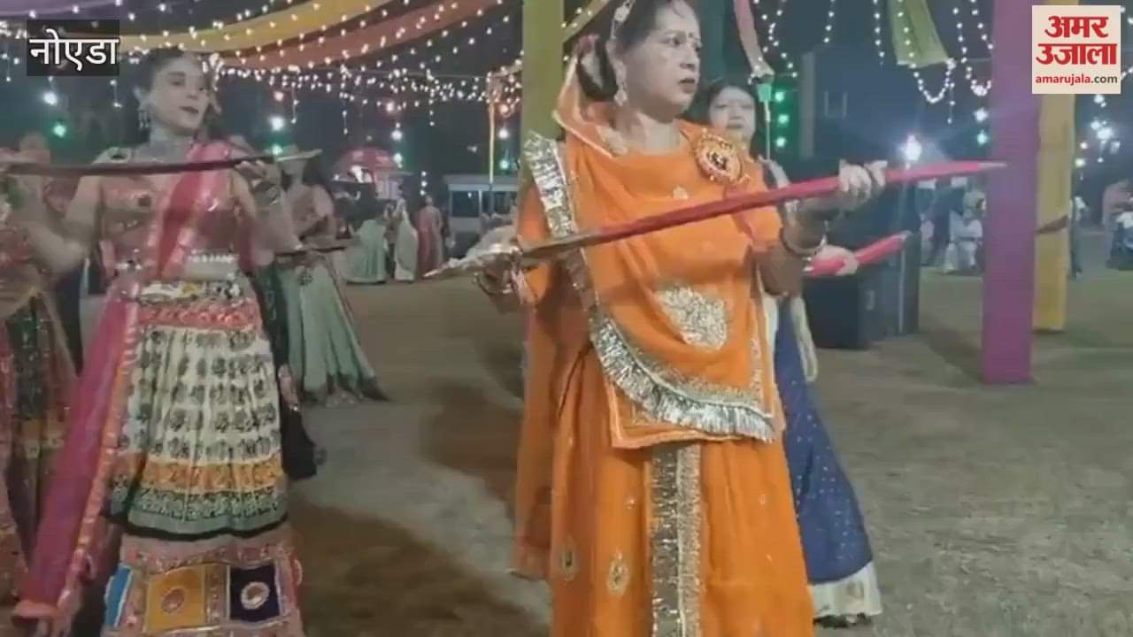 Noida Sector 151 organized Dandiya Night with swords