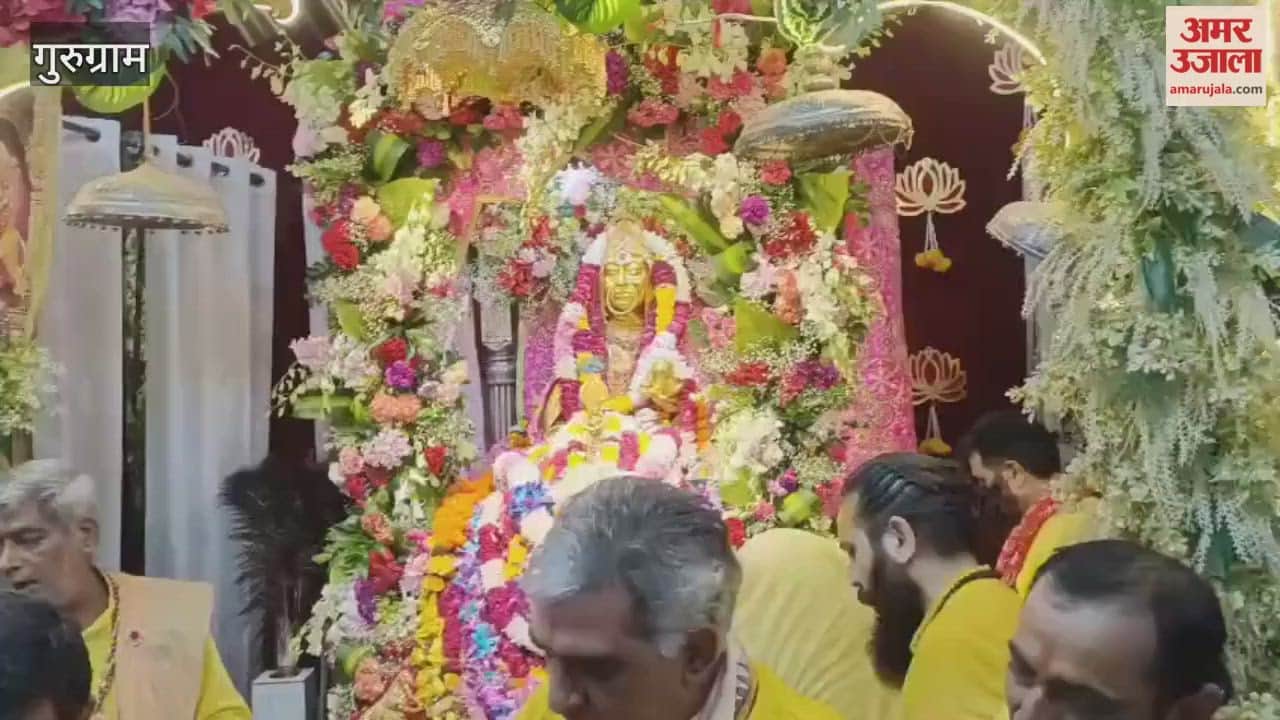 Gurugram Huge crowd of devotees at Sheetla Mata Temple on Durga Ashtami