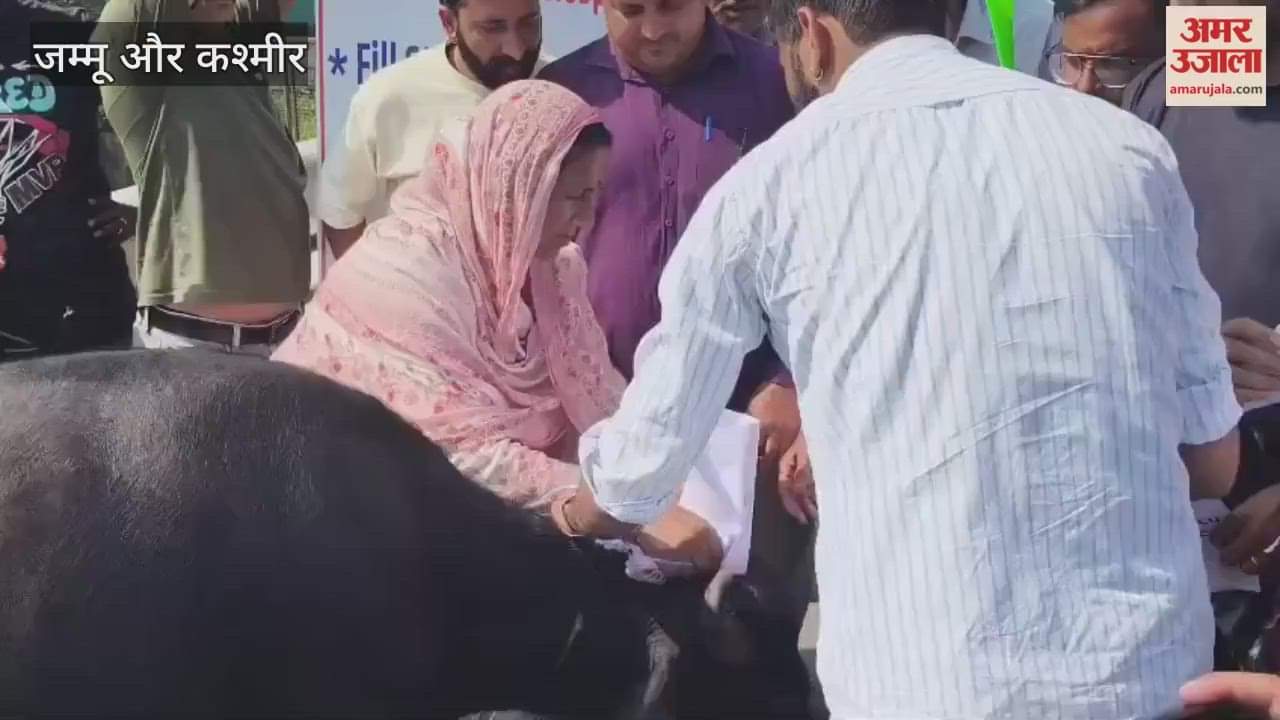 The protest continued for 12 days, with no doctors; people protested at Madi Hospital.