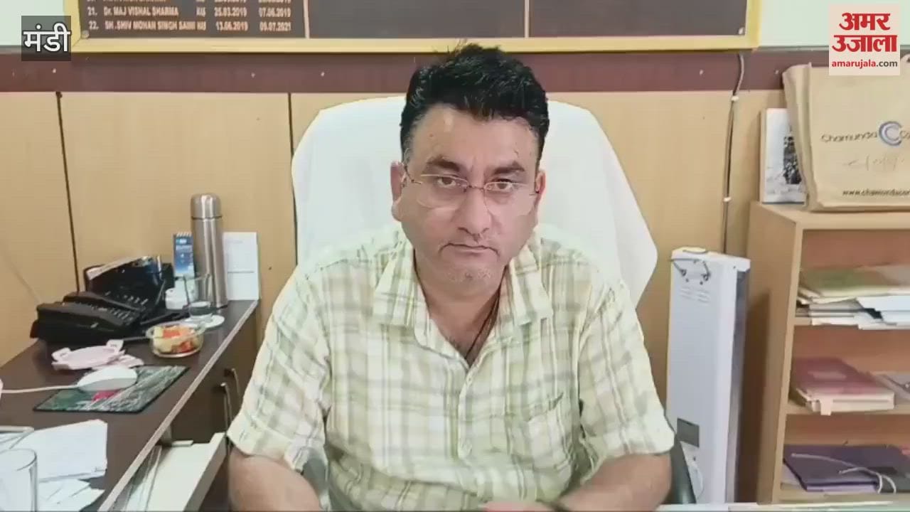 Mandi SDM Padhar instructed vegetable vendors to display rate lists
