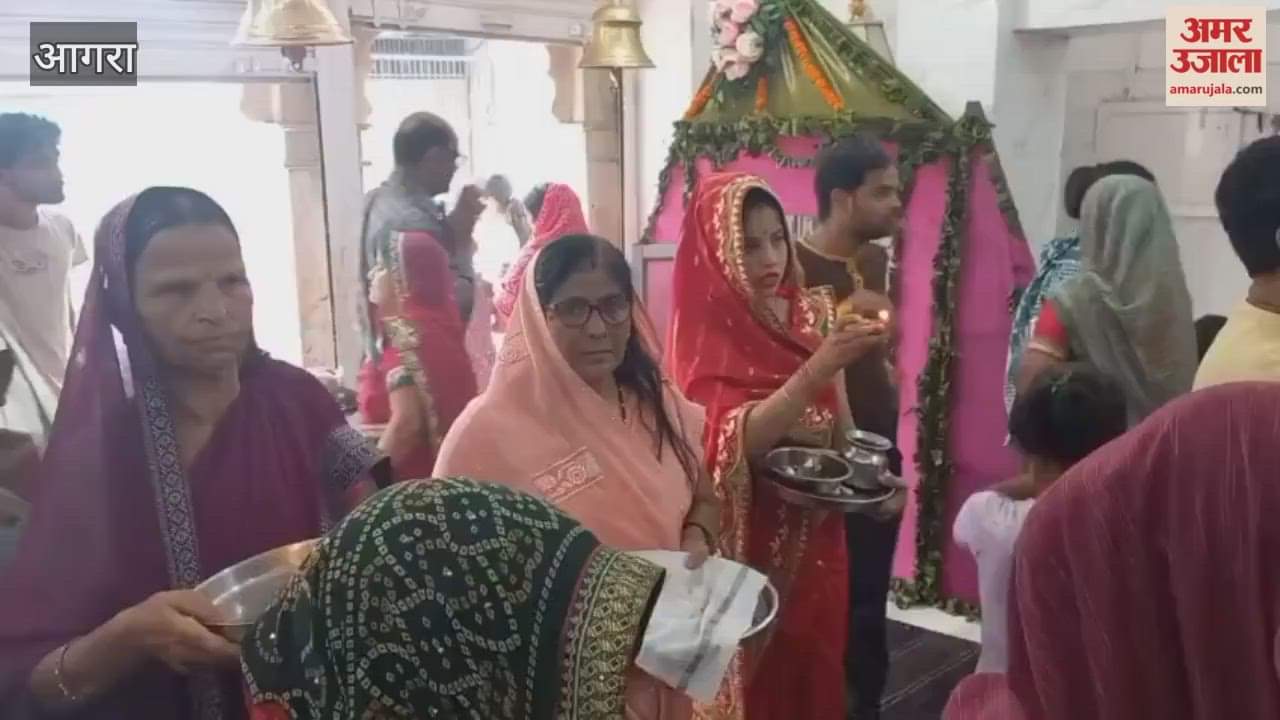 crowd of devotees gathered on devi temple in ashtami