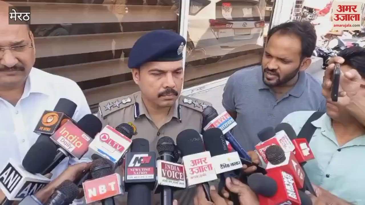 Meerut: Police on alert for Friday prayers, deployed outside mosques, officials monitored