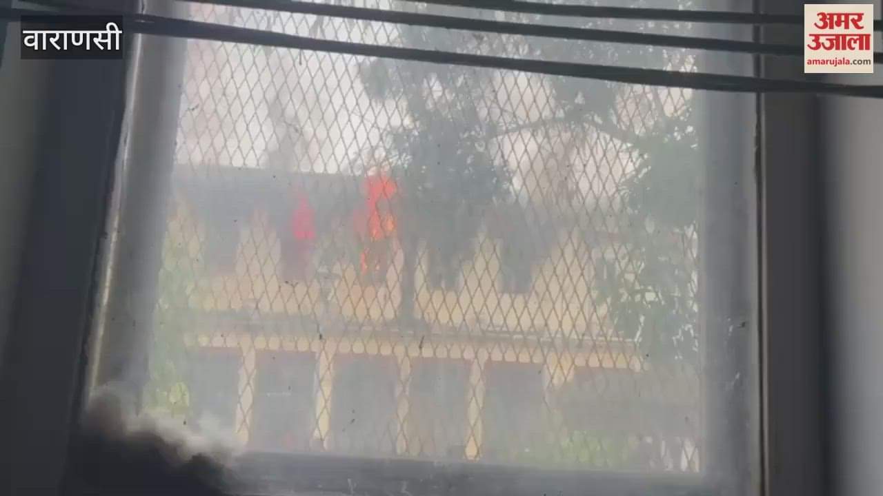 Fire breaks out in the store room of BHU hospital VIDEO