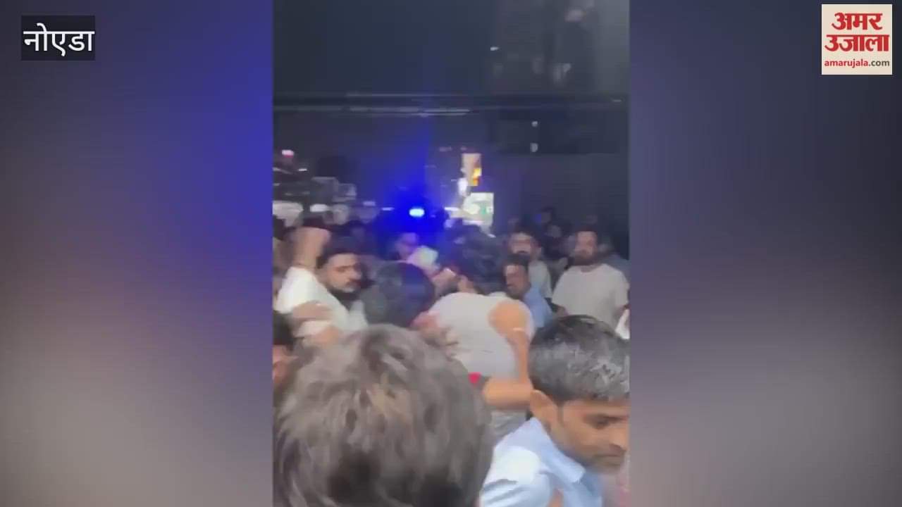 A fight broke out in a Greater Noida society over wrong-side entry