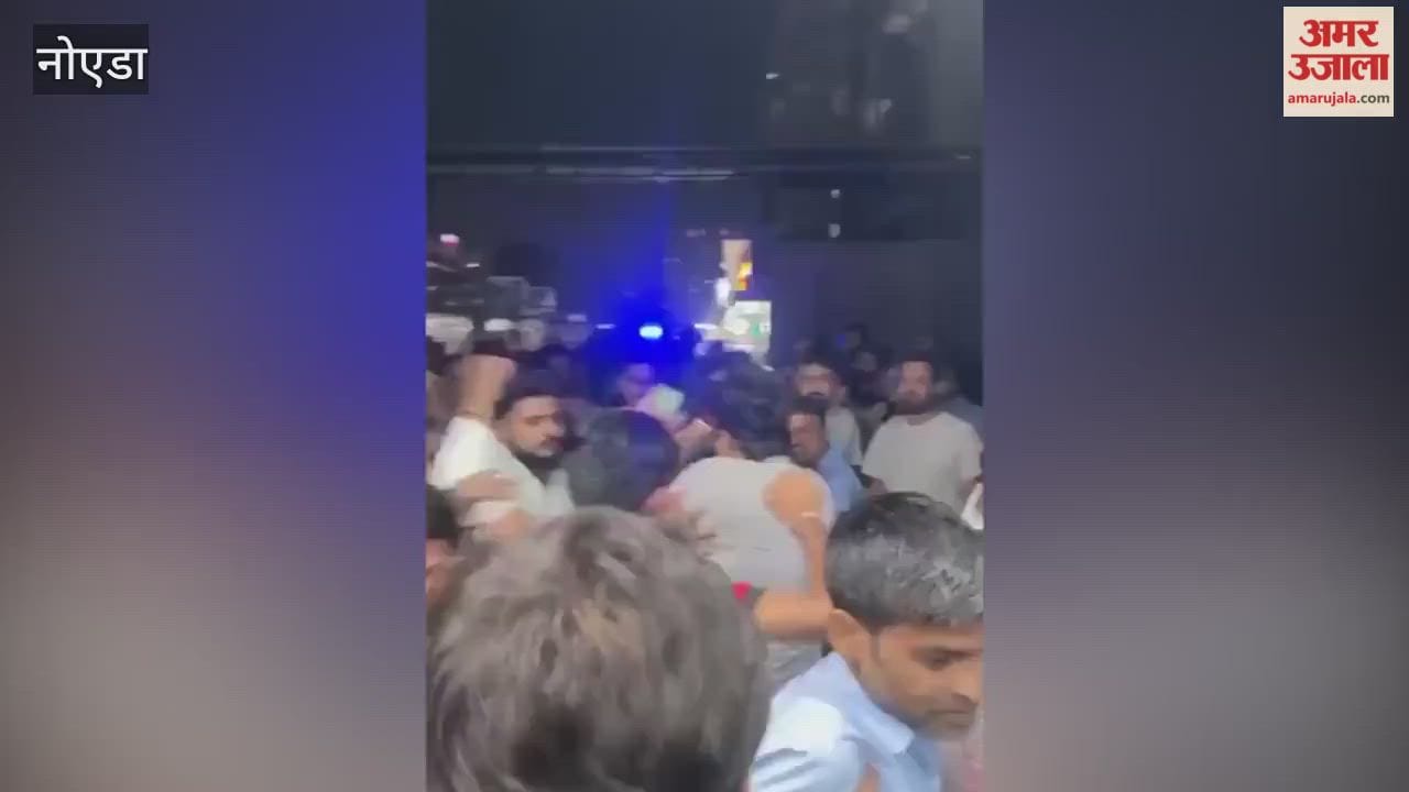 A fight broke out in a Greater Noida society over wrong-side entry