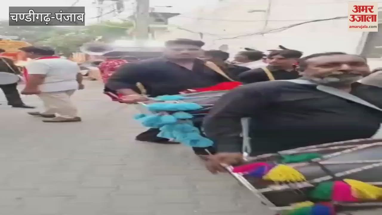 Ramlila Committee took out a procession in Firozpur city.
