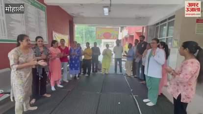 Nurses' protest continues at Mohali Civil Hospital