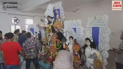 Women from the Bengali community applied vermilion to each other on Durga Puja in Ludhiana.