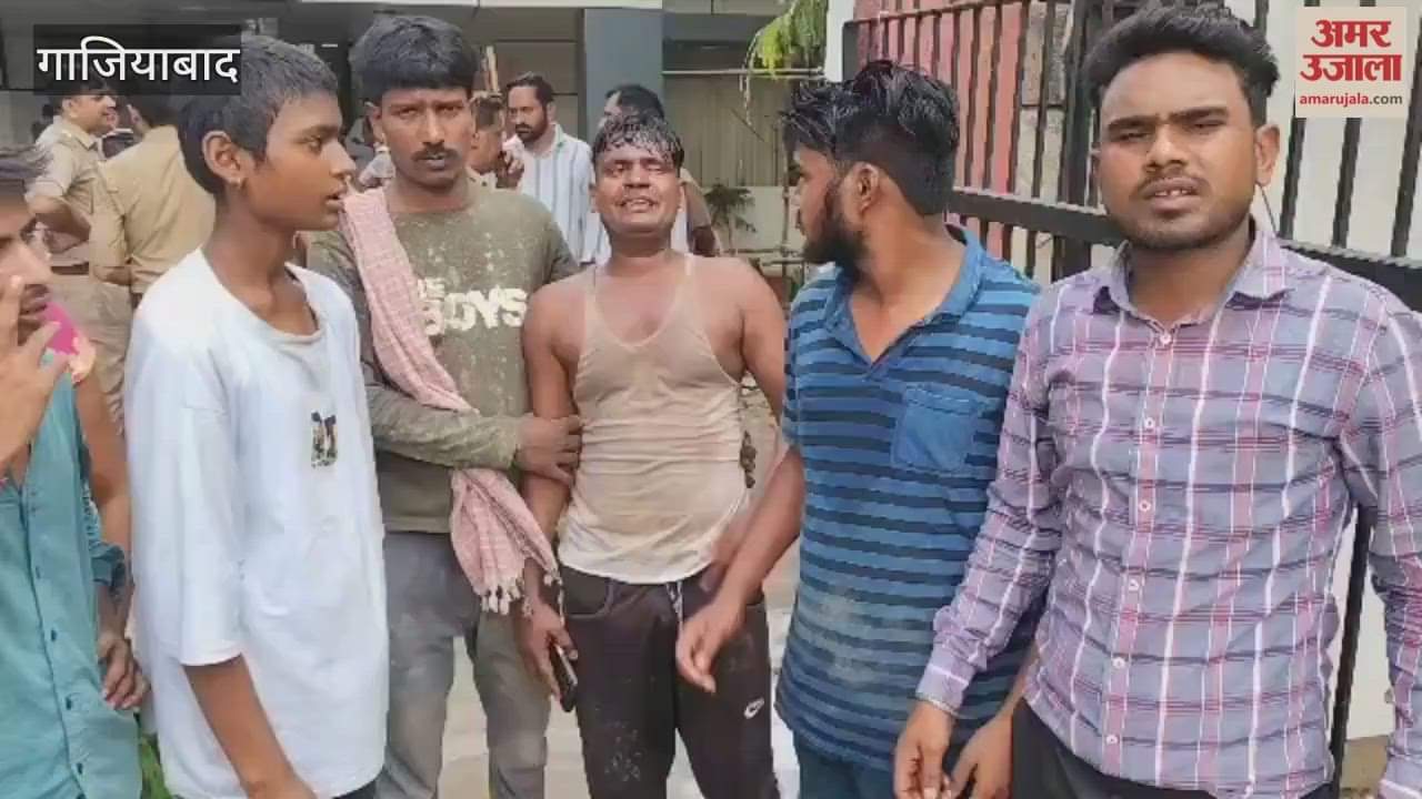 A child eating food died in a road accident after being run over by a speeding car