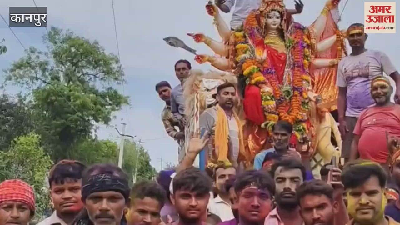 Sharadiya Navratri festival was celebrated with great pomp in Narwal