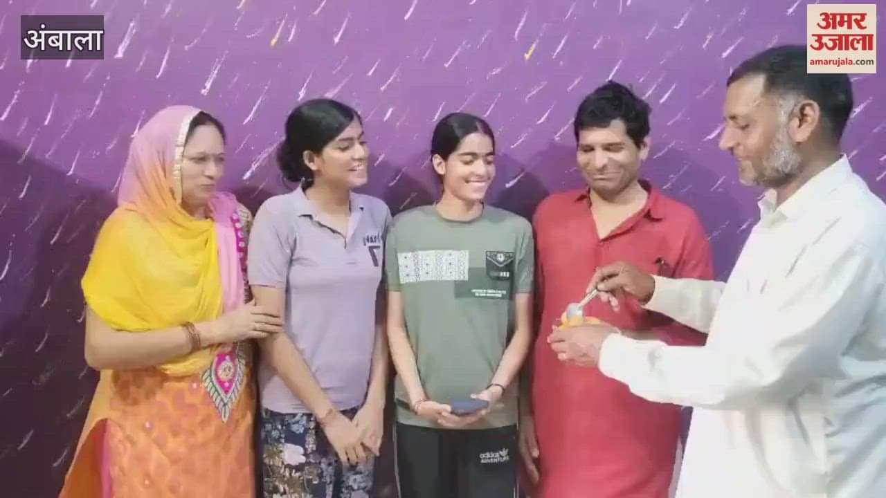 Twin sisters from Thambad, Ambala shine in cross-country race; selected for national competition