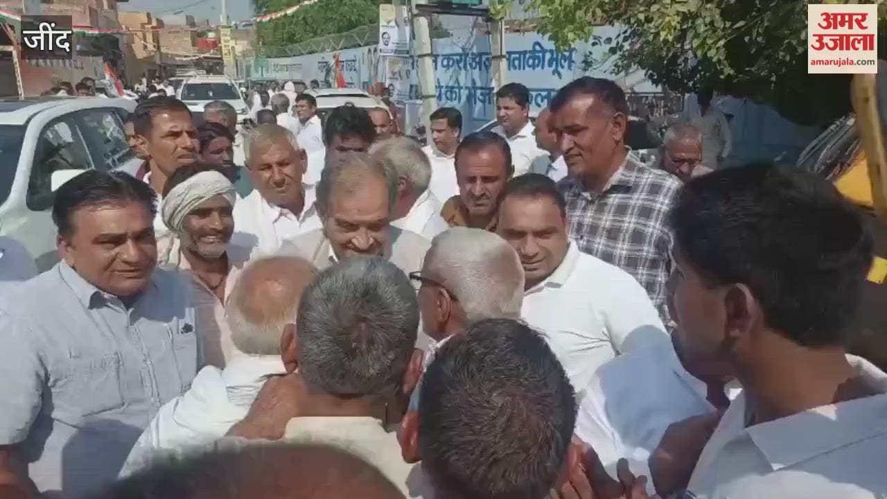 Former Union Minister Birender Singh started the Congress's Sadbhav Yatra from the platform of Binain Khap in Danoda, Jind.