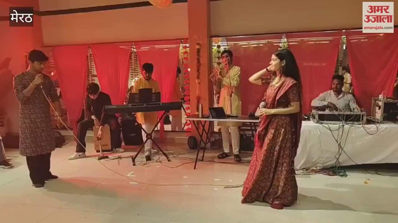 Meerut: Dandiya and Garba Night organized