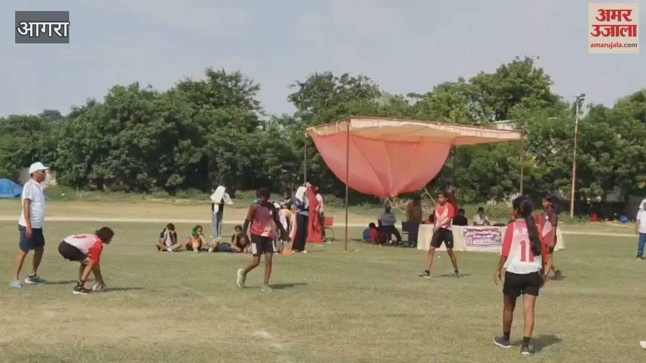 Organized secondary school handball competition