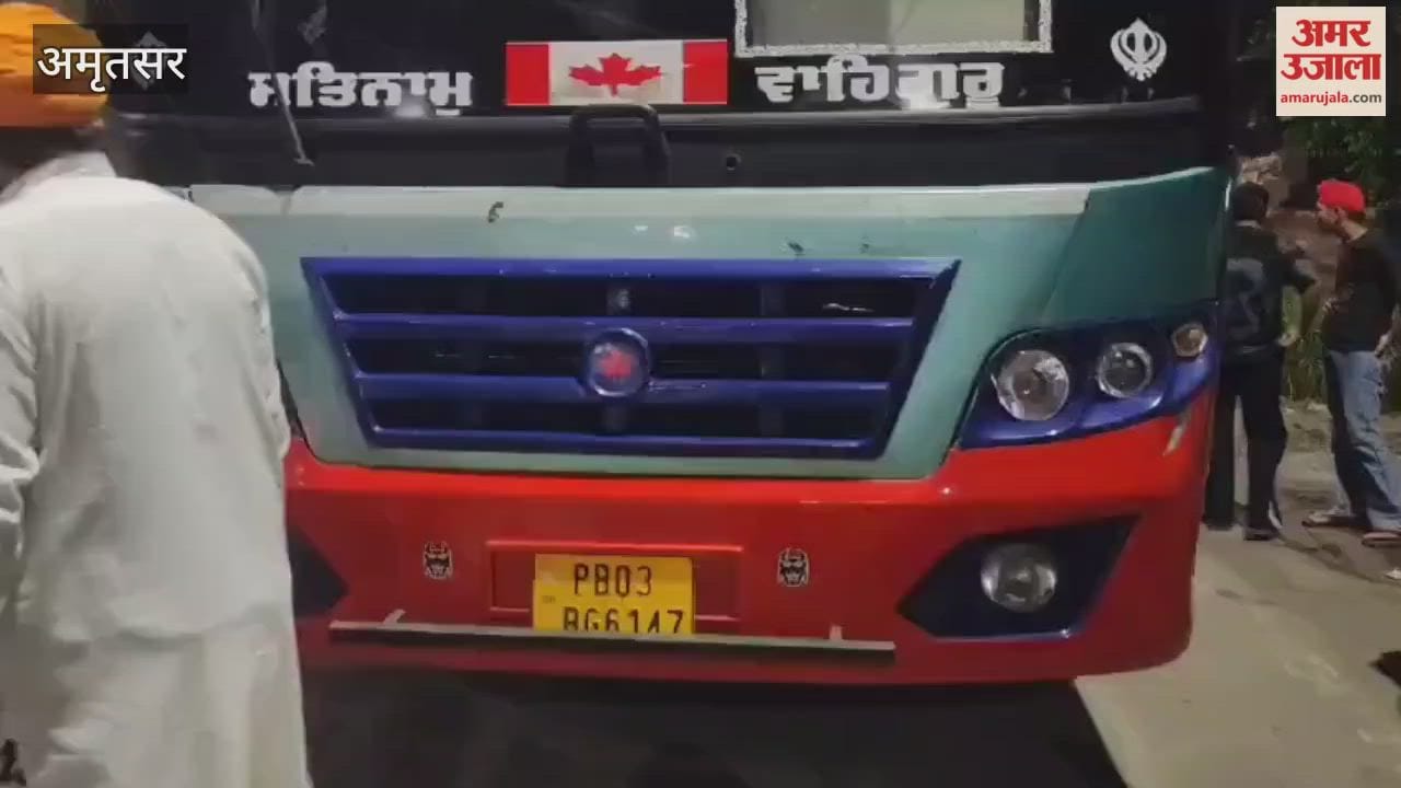 Punjab Bus Roof Collides With BRTS Tower In Amritsar three Pilgrims died