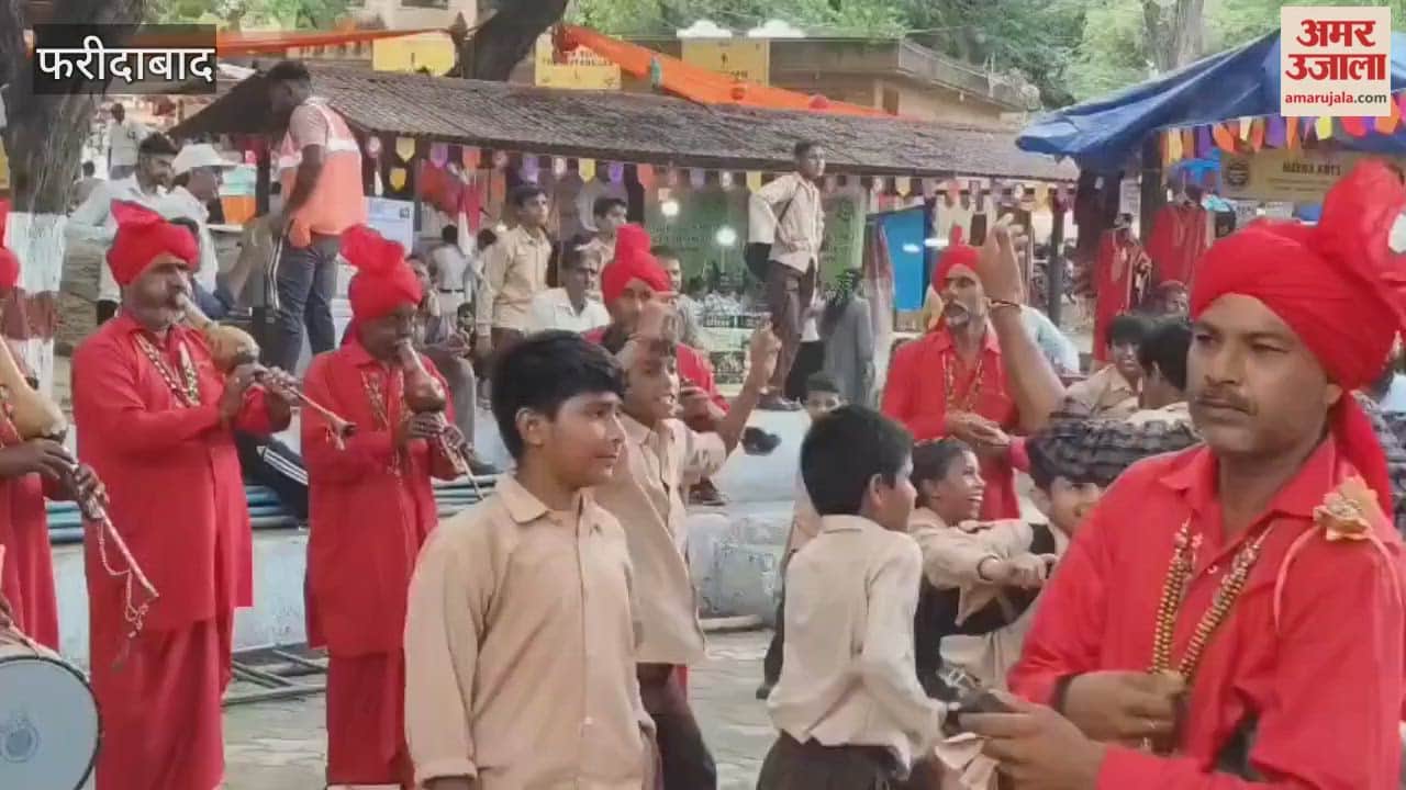 Children danced to the beats of Sapera Been and Banchari's drums at the fair.