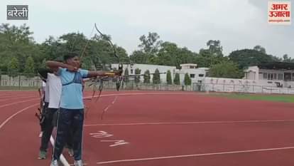 Players took aim in the archery competition at Rohilkhand University