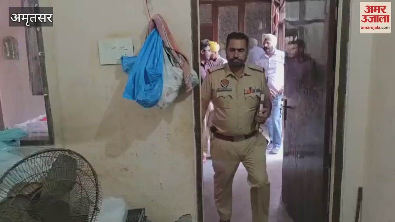 Health department takes action in Tapiyala village of Rajasansi, 165 kg of fake khoya recovered