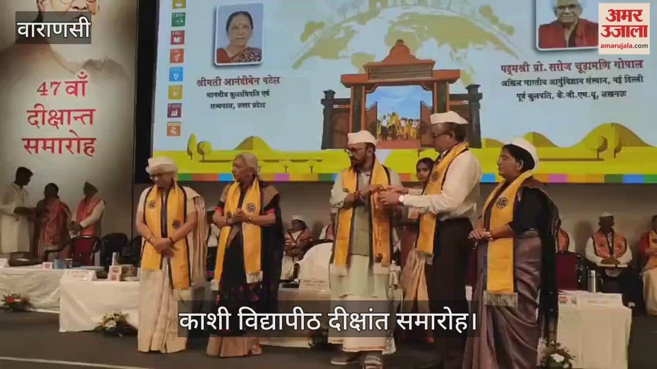 Aniket received Atul Maheshwari Gold Medal at convocation ceremony