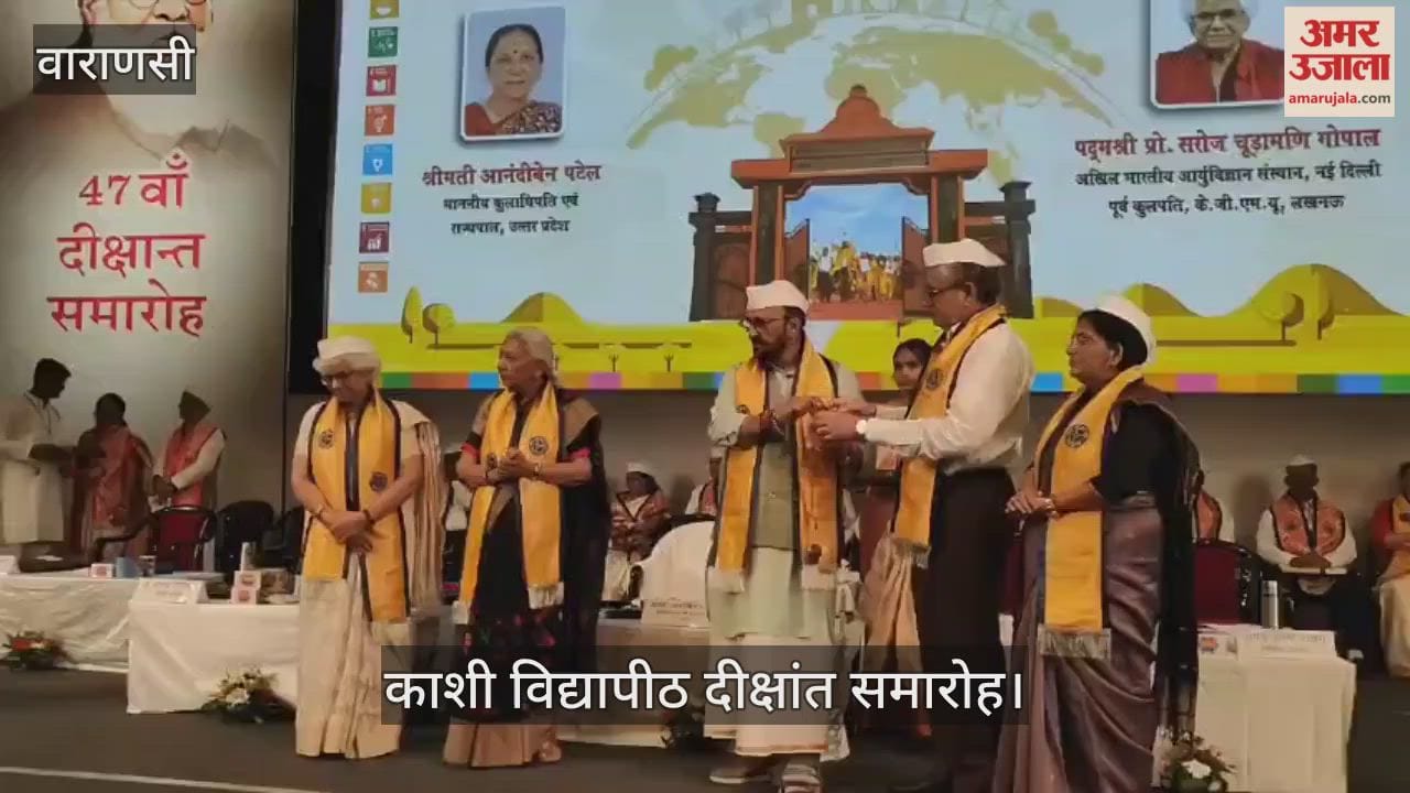 Aniket received Atul Maheshwari Gold Medal at convocation ceremony