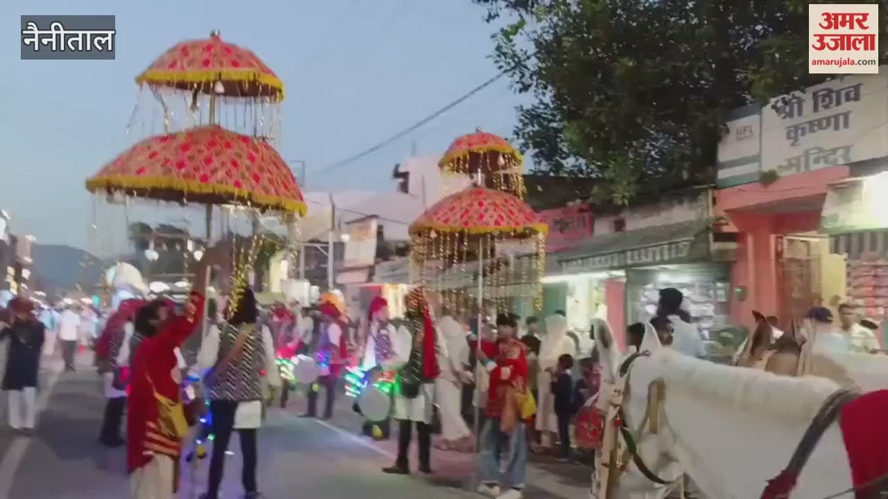 A grand procession was taken out on Maharishi Valmiki birth anniversary in haldwani