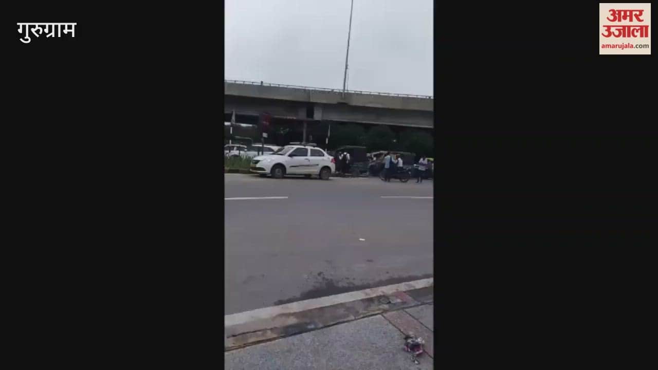 Due to the rain in Gurugram for the last two days the subway at Rajiv Chowk is filled with water