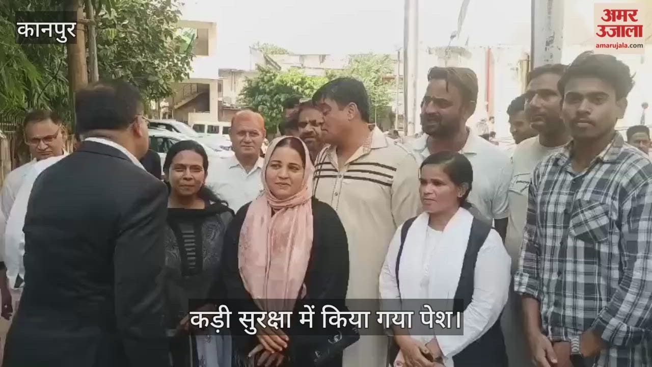 कानपुर: कचहरी में पेशी पर पहुंचे पूर्व विधायक इरफान सोलंकी