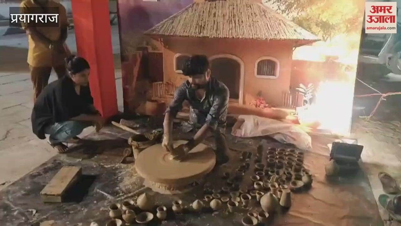 The colors of the soil were seen in the folk festival, puppets attracted people's attention.