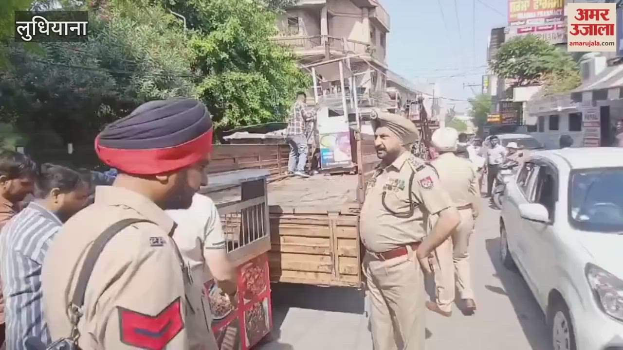 Ludhiana Municipal Corporation removed illegal encroachments outside DMC Hospital