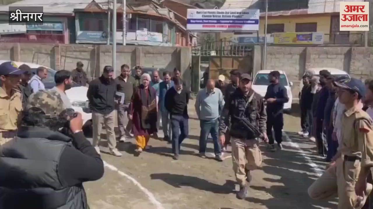 DC Bandipora Attends Workshop on Waste Management, Urges Public to Act Responsibly for a Clean Bandipora