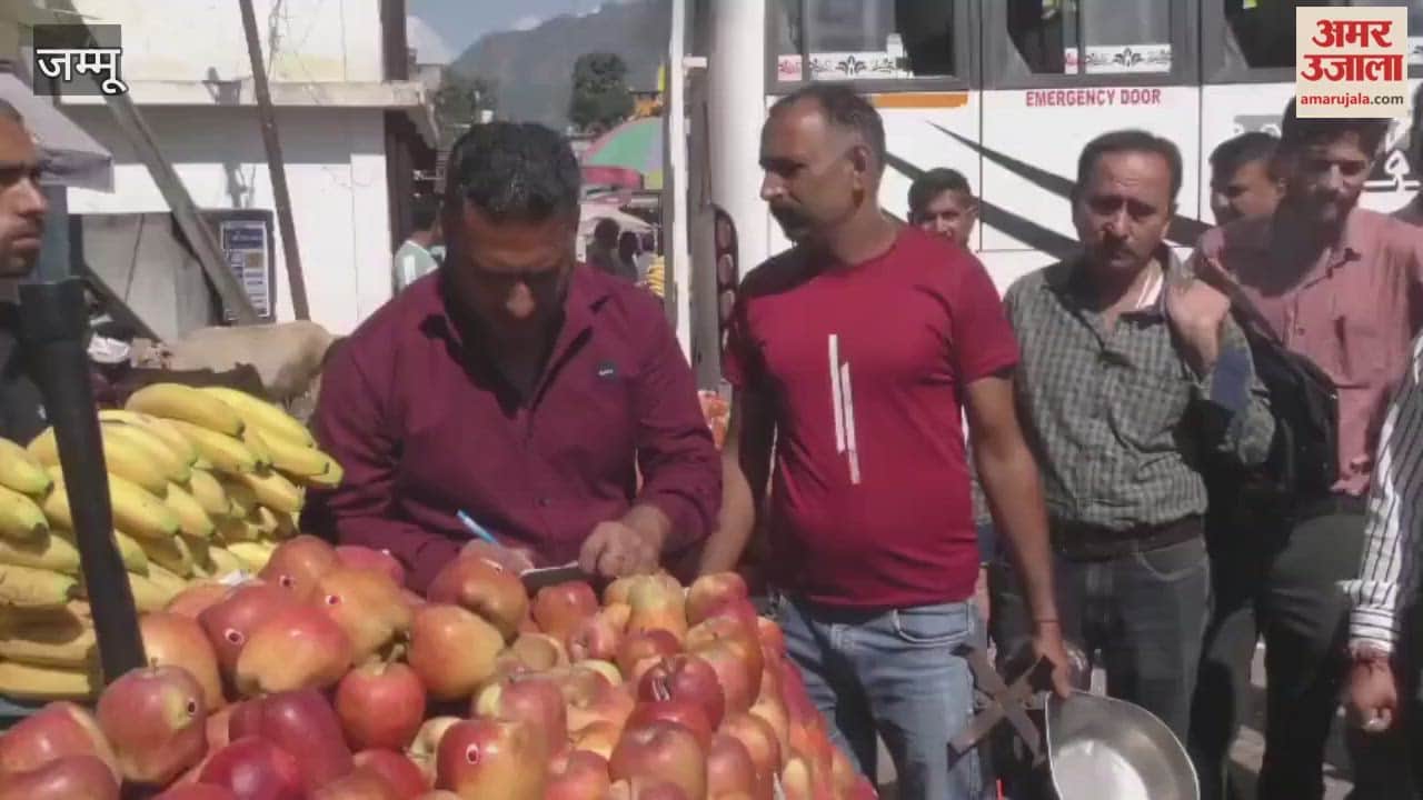 Administration cracks down on illegal vendors and those without rate lists, special drive launched in the city