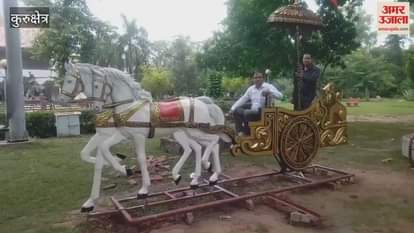 Now, upon entering the Sri Krishna Museum complex in Kurukshetra, one will be able to witness the bravery of the brave warriors.