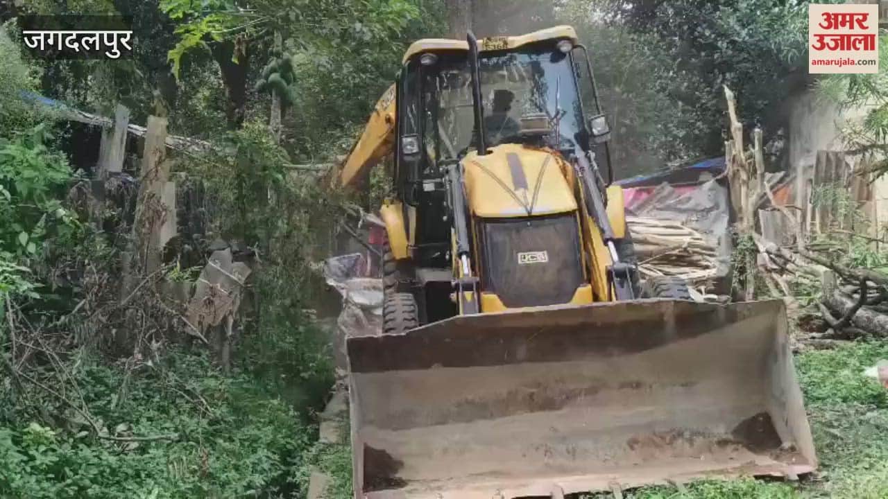 Illegally constructed houses on railway land were demolished
