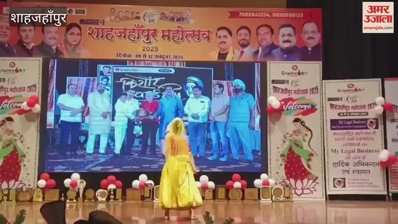 Dance participants dazzled in Shahjahanpur Festival