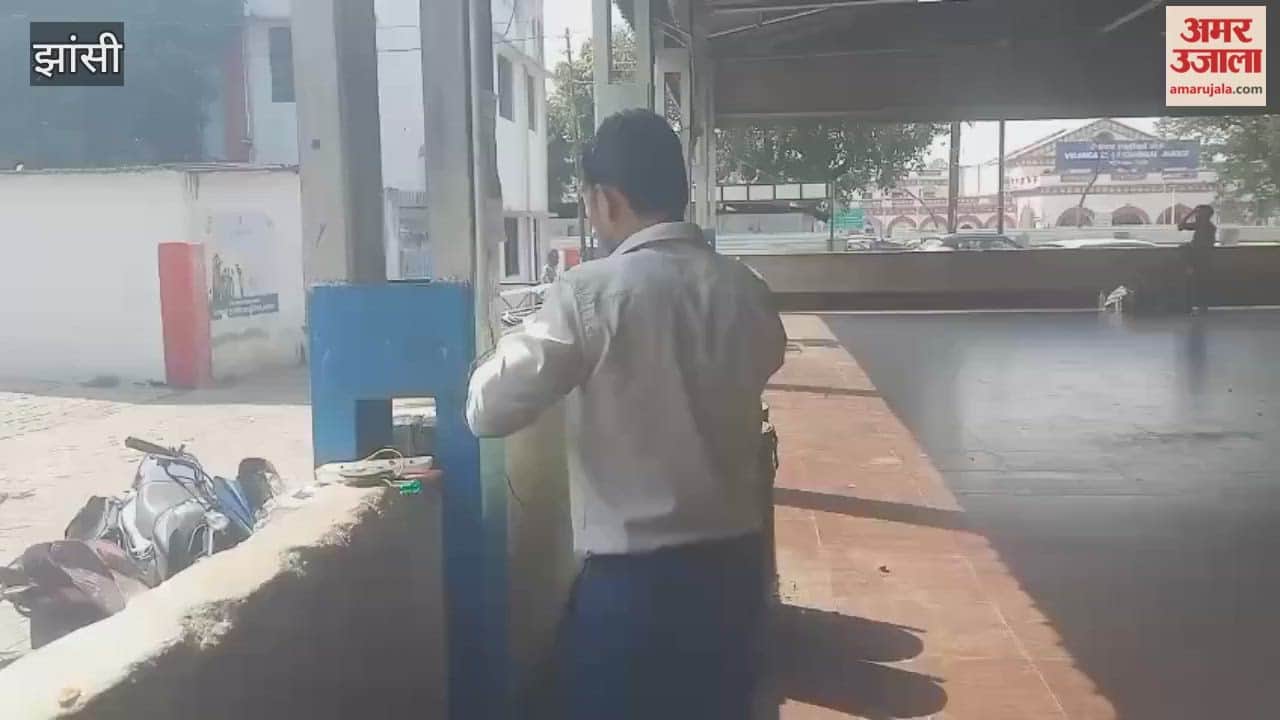 Jhansi: Railway electrical department employees replacing faulty switches and exposed wires in the passenger shed.