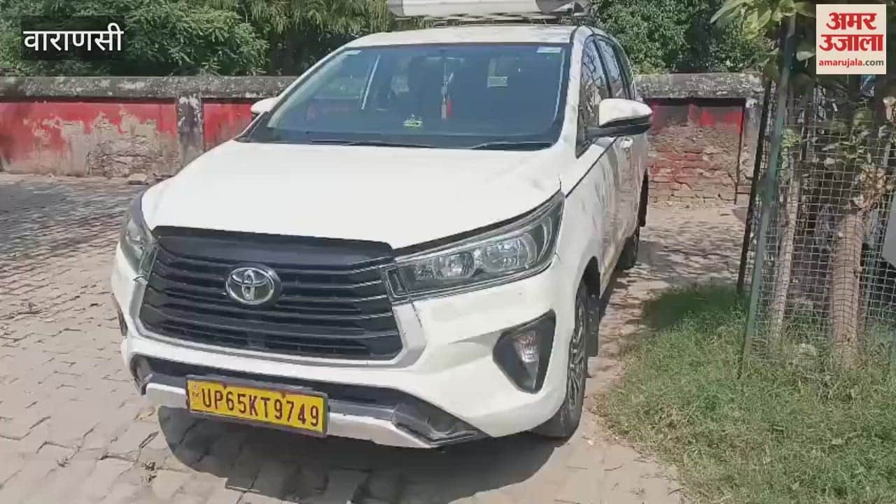 Police arrived with crane and took away vehicles parked in encroachment