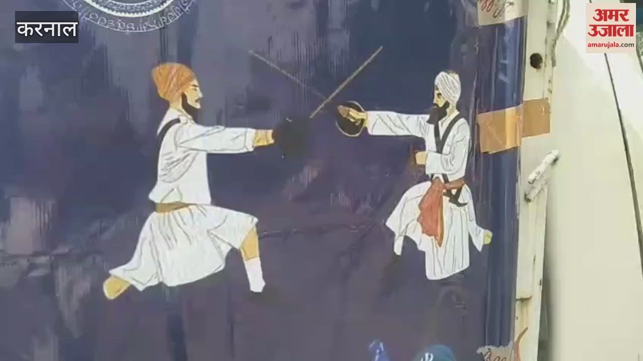 In Karnal, the palanquin of Guru Granth Sahib was taken out in the city on the occasion of the birth anniversary of Guru Ramdas Ji.