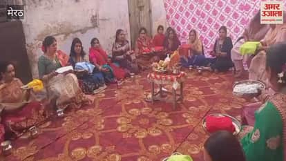 Meerut: Women worshiped on Karva Chauth