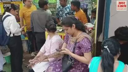 Women applied mehndi on Karwa Chauth in Fatuha Chaugan