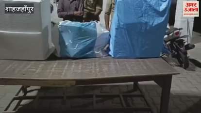 police arrested shopkeeper for selling firecrackers without a license in Shahjahanpur