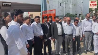 Baghpat: Advocates met ASP demanding a fair investigation into the case